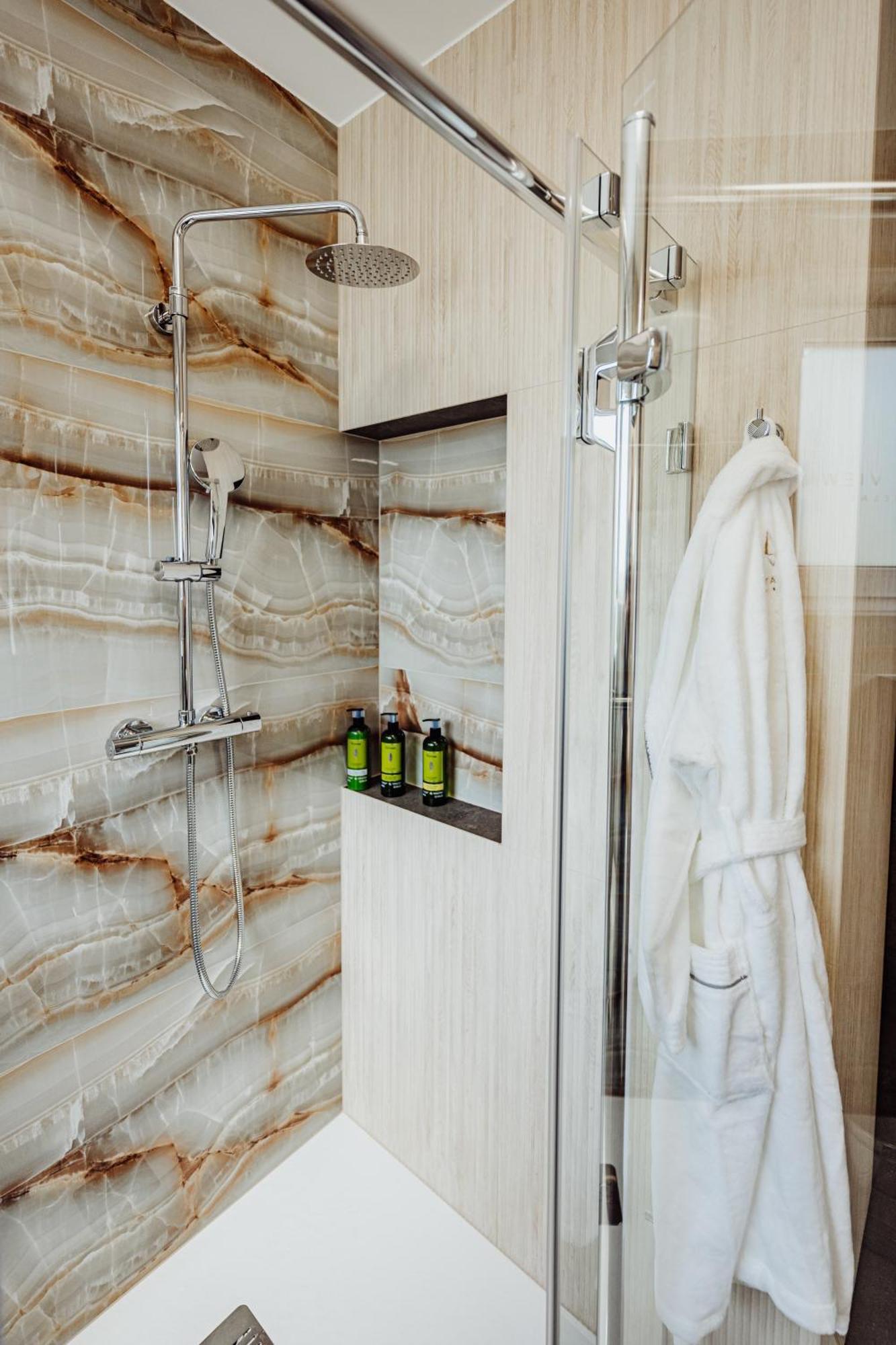 Cristalview Stay&Relax - Luksusowe Apartamenty- Zewnetrzne Jacuzzi- Przyjazne Dla Rodzin - Zwierzeta Akceptowane Подґужин Екстер'єр фото