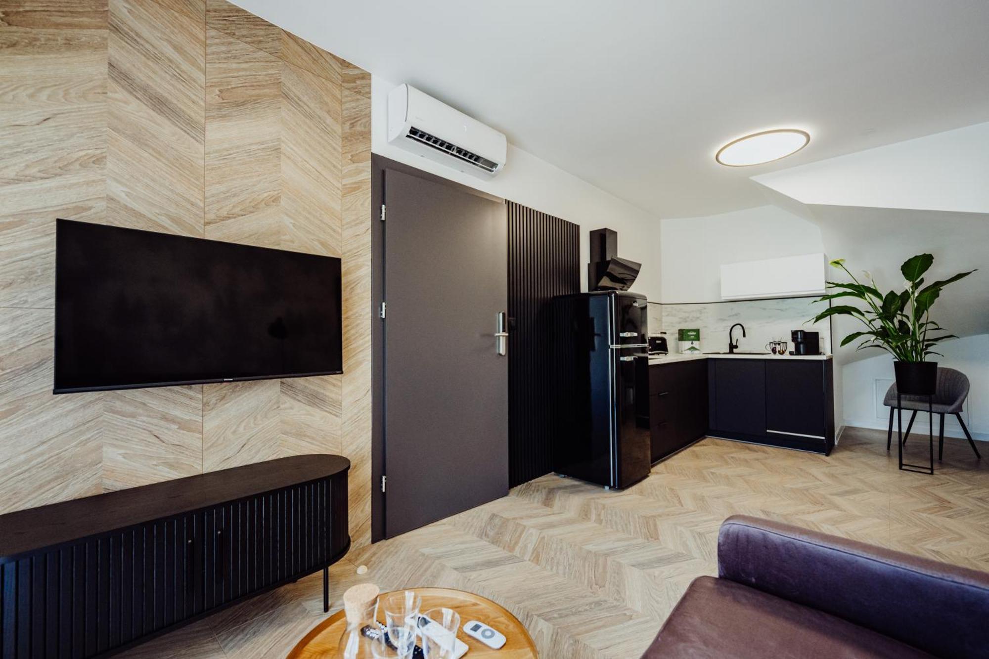 Cristalview Stay&Relax - Luksusowe Apartamenty- Zewnetrzne Jacuzzi- Przyjazne Dla Rodzin - Zwierzeta Akceptowane Подґужин Екстер'єр фото